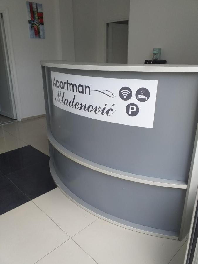 Apartman Mladenovic Apartment Zajecar Ngoại thất bức ảnh